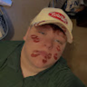 Meet your Posher, Liam ace dakota